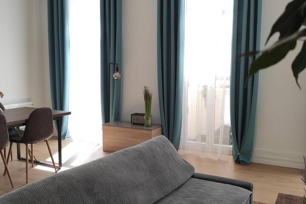 سانت ماكسيمين-لا-سانت-بوم Grand Appartement Cosy Lumineux المظهر الخارجي الصورة